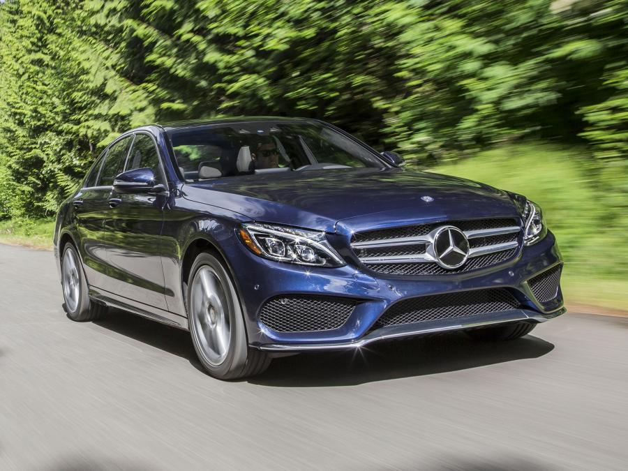  Mercedes-Benz C400 4Matic AMG Line 2015 года  (US) (фото 9 из 18)